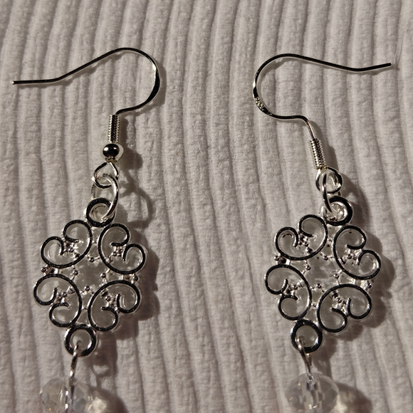 Vampire Cat 2.5" Dangle Earrings Handmade with Blood Red Accent Bead & Crystals. - Picture 5 of 5